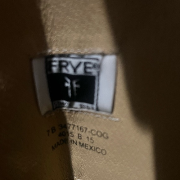 🤎 FRYE Women's Melissa Button Riding Boot in Cognac - Picture 11 of 13